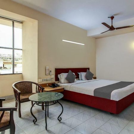 Hotel Saaket Residency 维沙卡帕特南 外观 照片