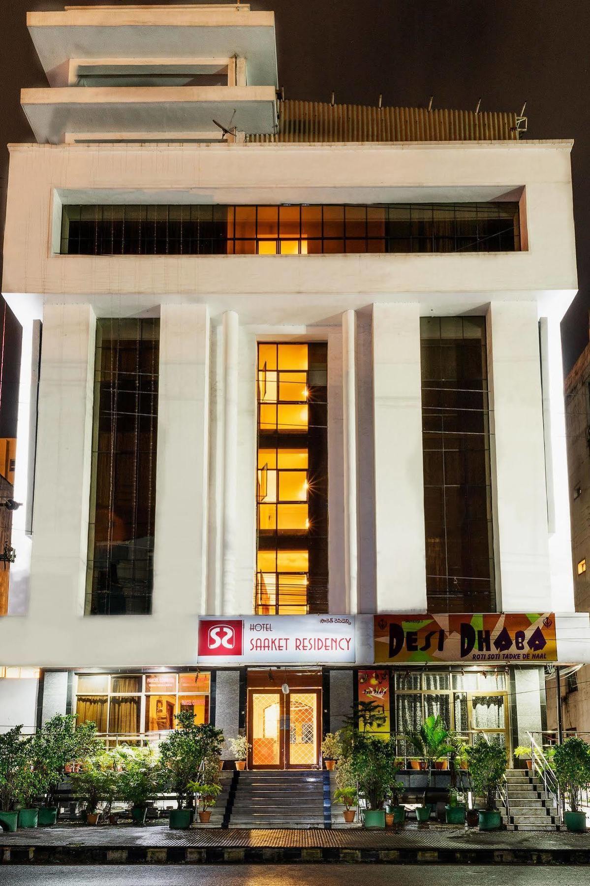 Hotel Saaket Residency 维沙卡帕特南 外观 照片