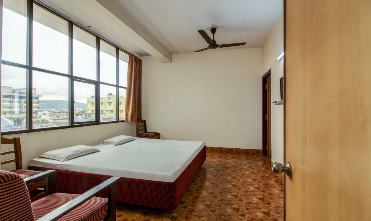 Hotel Saaket Residency 维沙卡帕特南 外观 照片