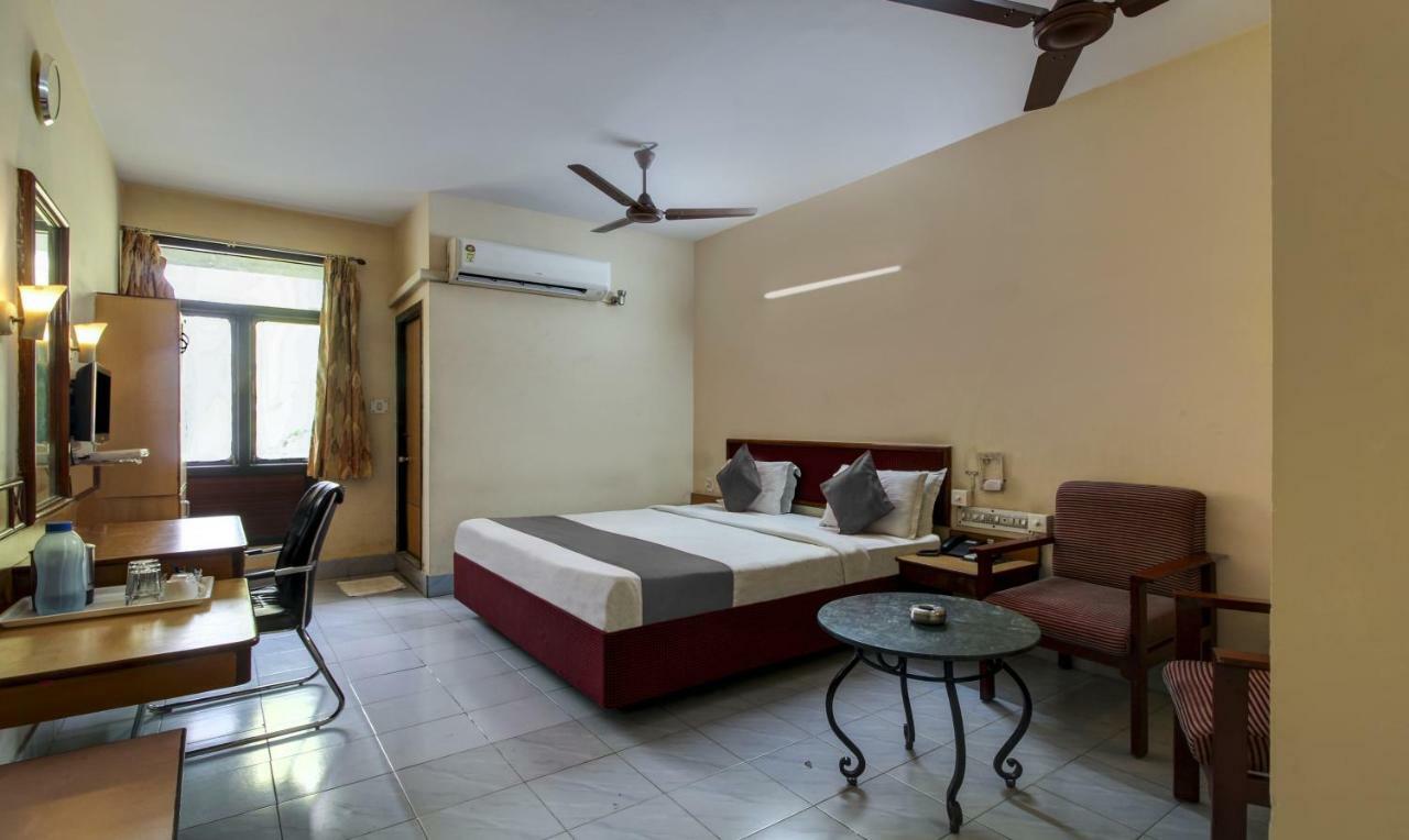 Hotel Saaket Residency 维沙卡帕特南 外观 照片