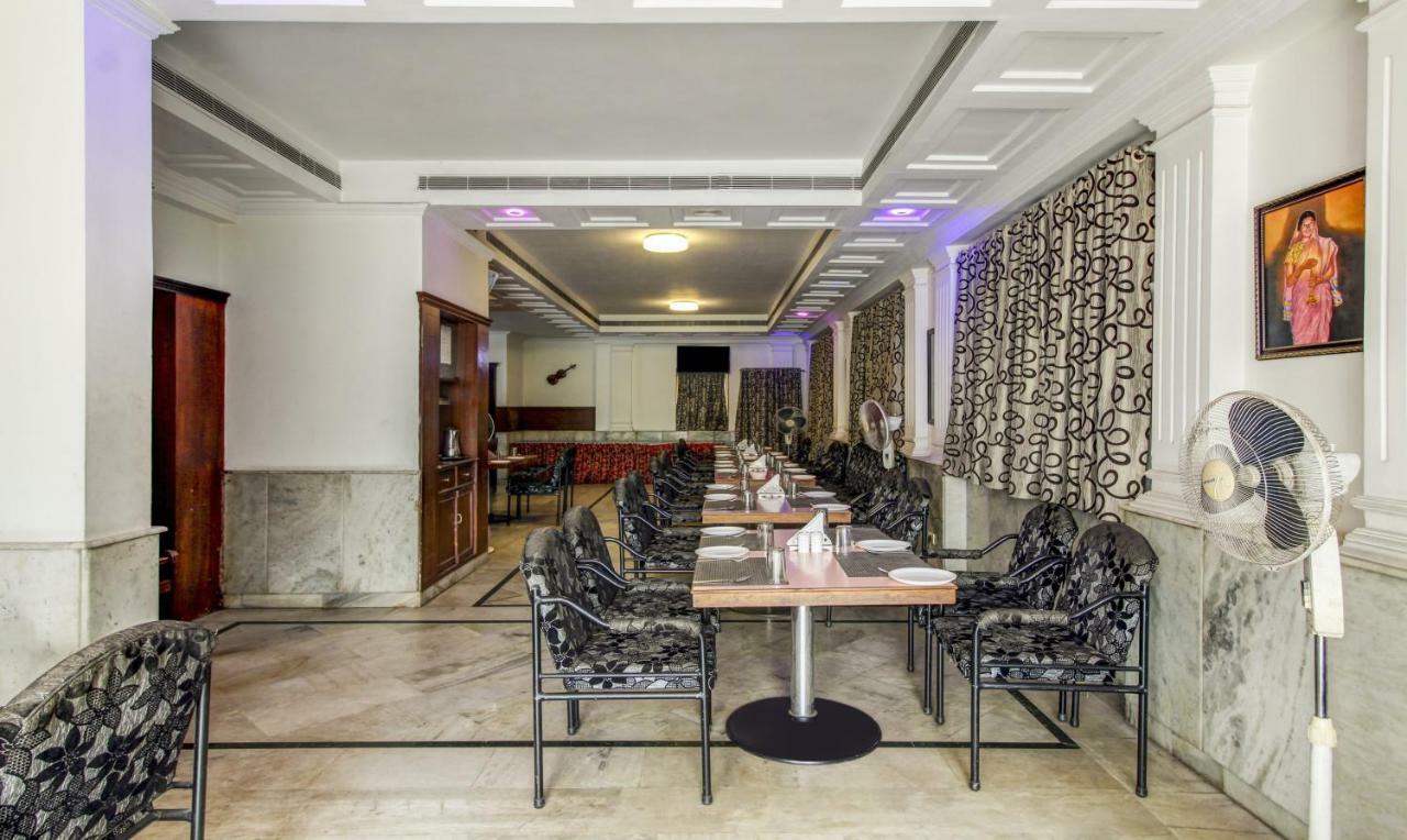 Hotel Saaket Residency 维沙卡帕特南 外观 照片